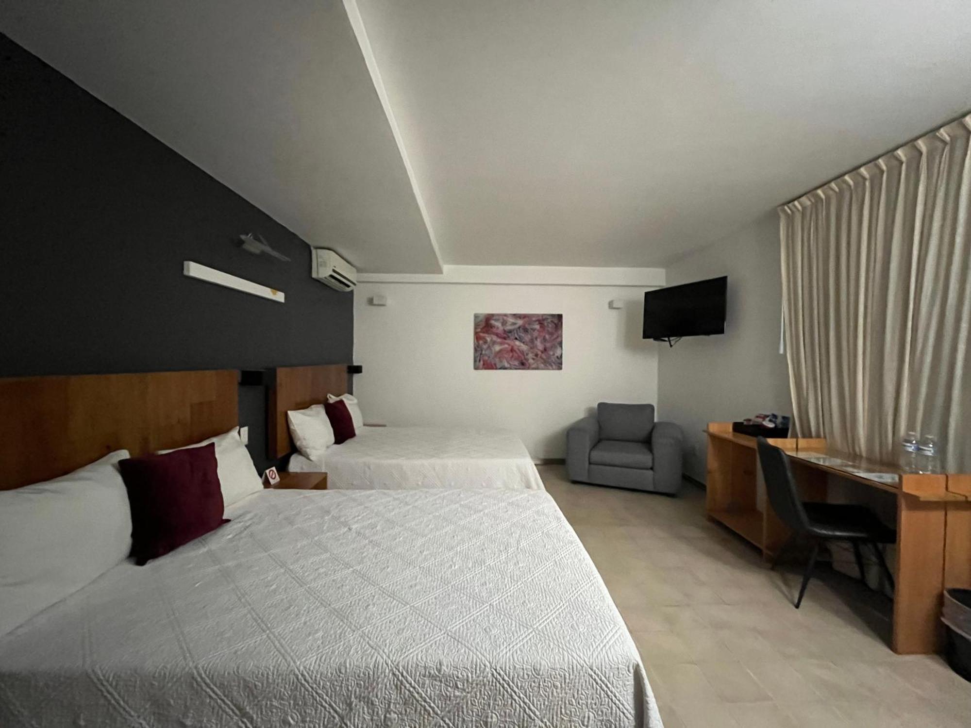 Hotel Clarum 101 Zapopan Exterior photo